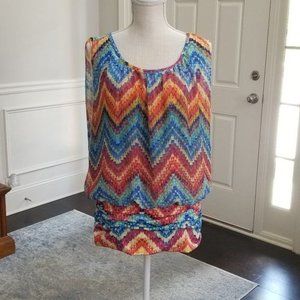 New Directions Brightly Colored Zigzag Top Size Large